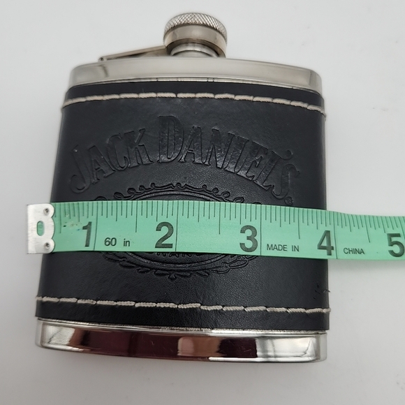 Jack Daniels Old No.7 Stainless Steel + Black Leather Wrapped Flask 5 oz 2009 - Picture 5 of 6